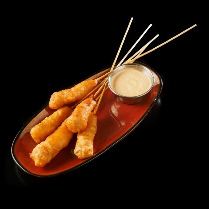 Креветули, затюненные кляром,
с соусом кимчи