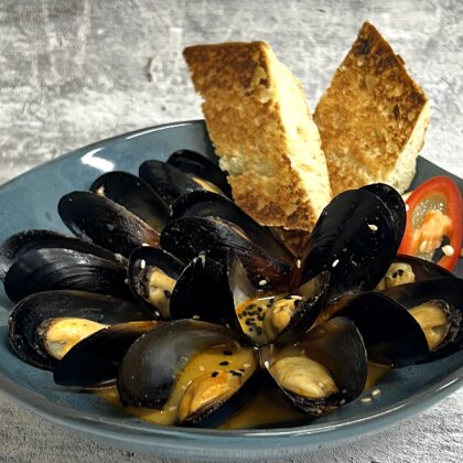 Мидии в соусе Том-ям