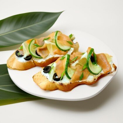 Брускетта с лососем