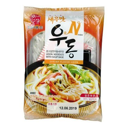 Корейская лапша Удон со вкусом креветки и кальмара.