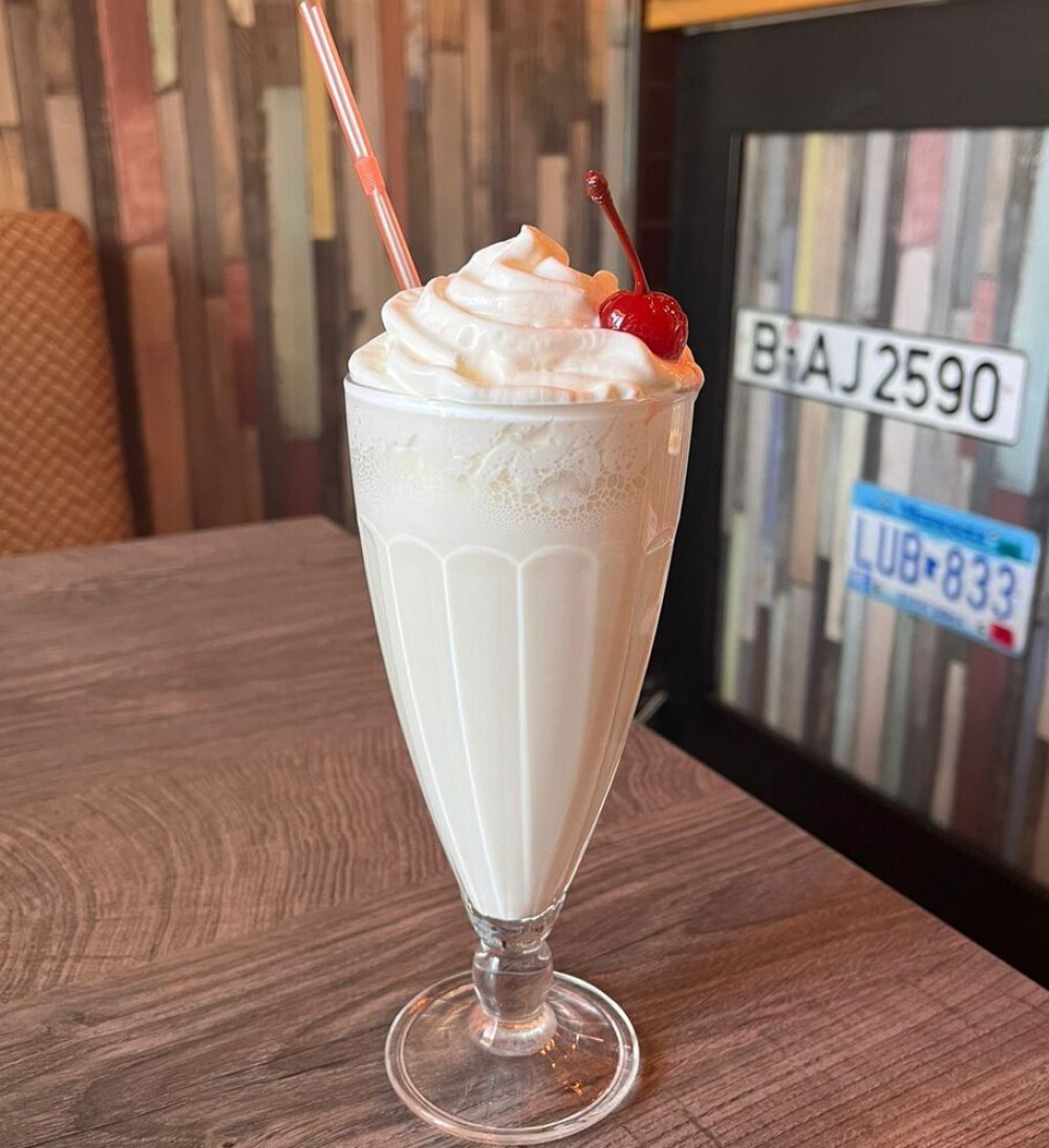 Коктейль молочный с сиропом 250 мл