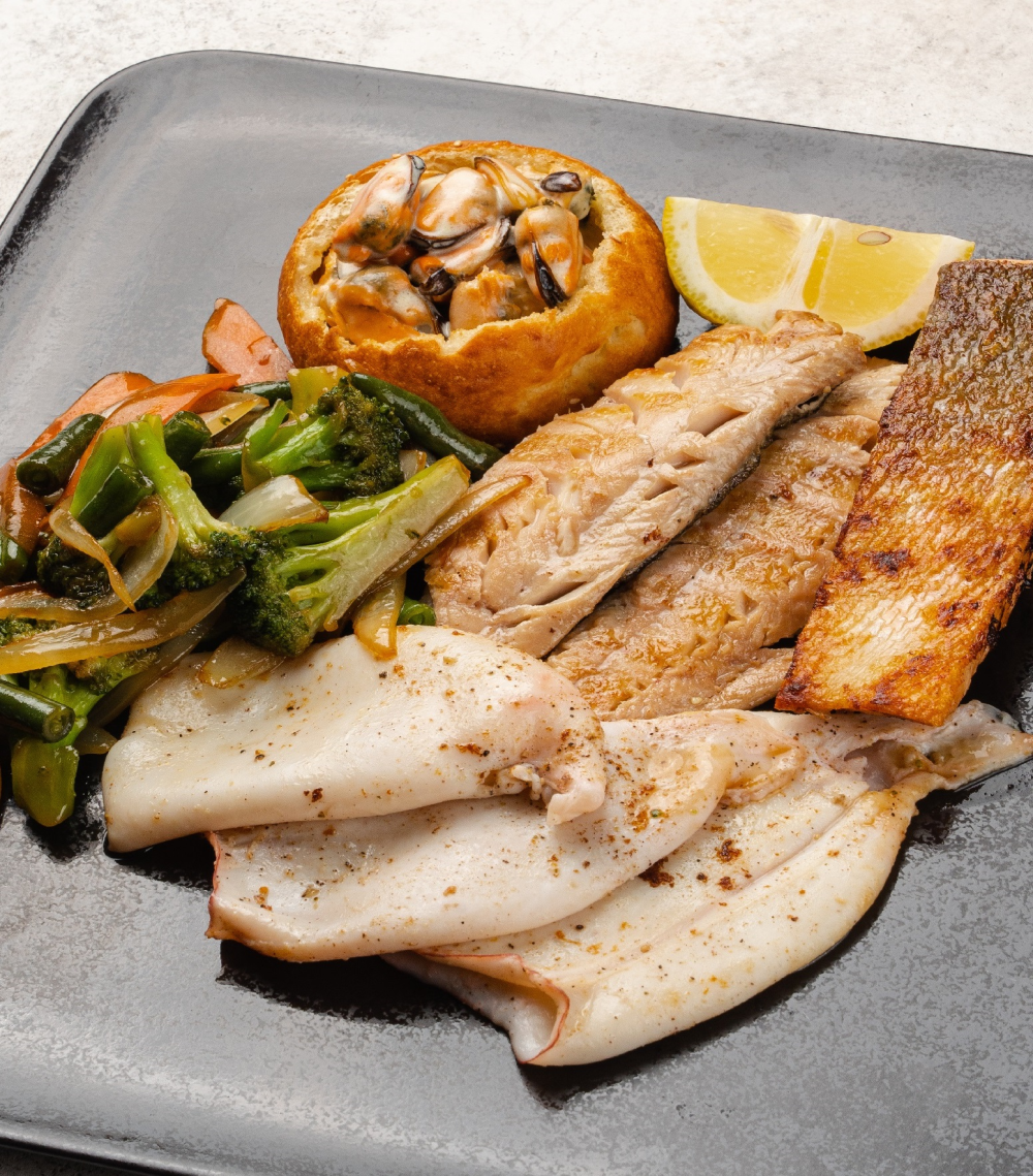 Ассорти рыб и морепродуктов