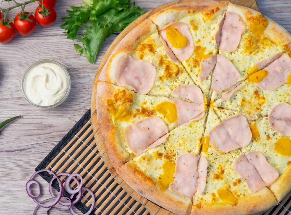 Пицца с ветчиной 50 см/1460 г