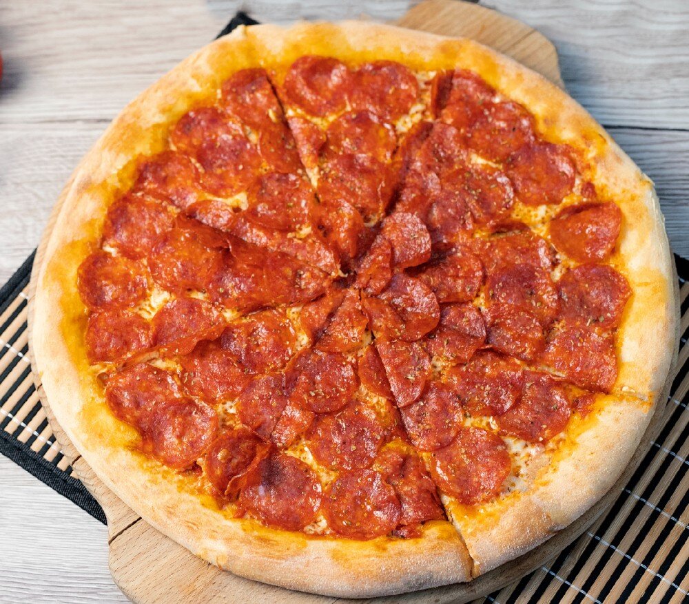 Пицца "Пепперони" 40 см/940 г
