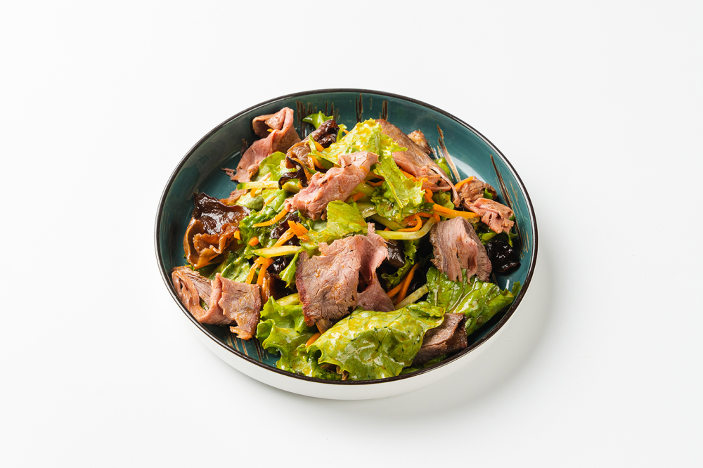 С говядиной и древесными грибами