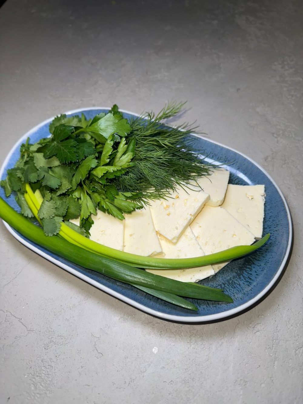 Брынза с зеленью