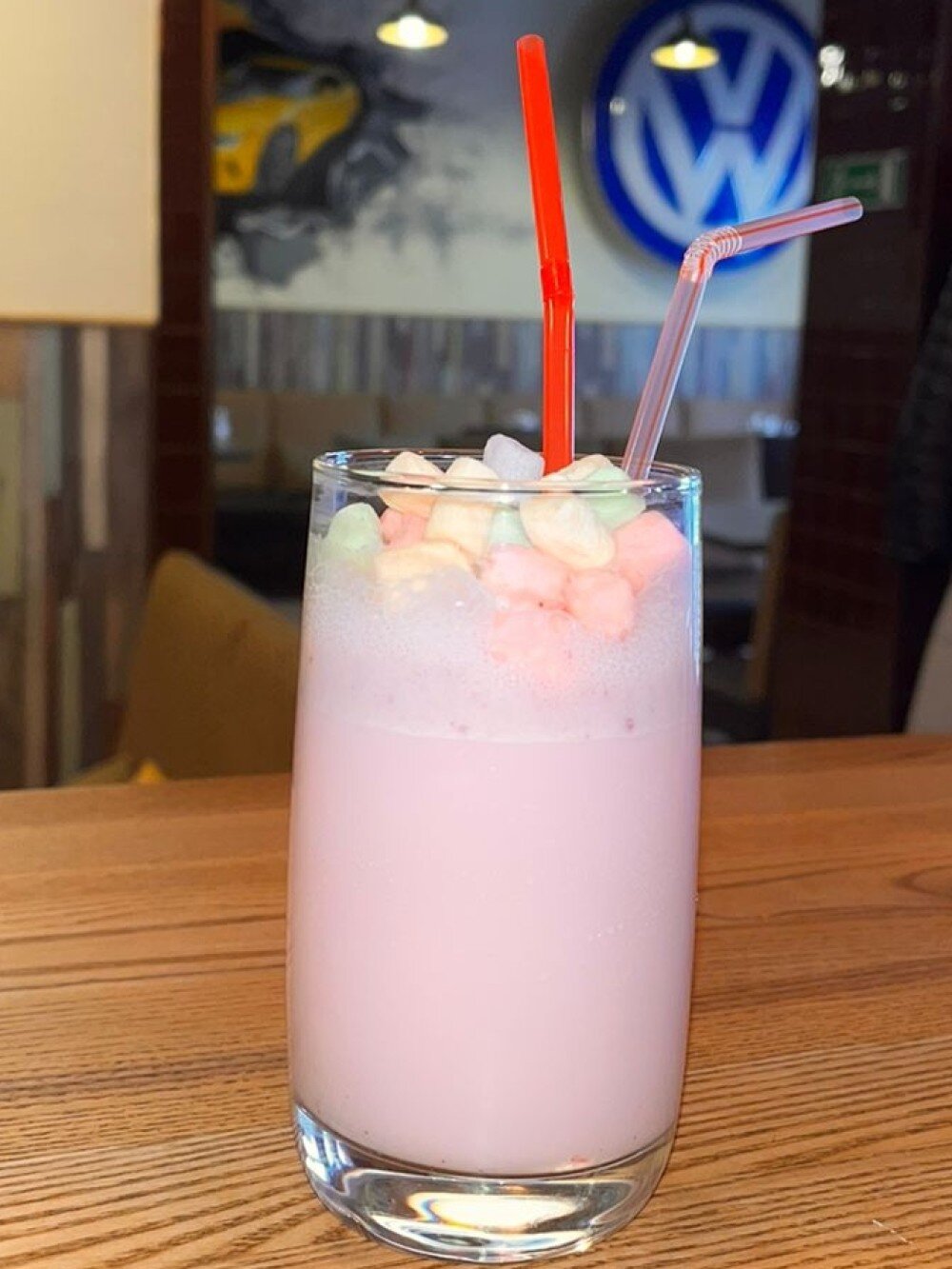 Бабблгам милкшейк