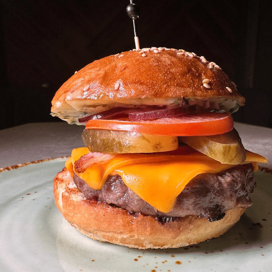 Бургер с бифштексом из говядины