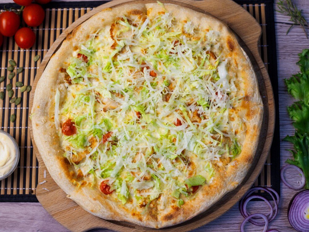 Пицца "Цезарь" 40 см/1000 г