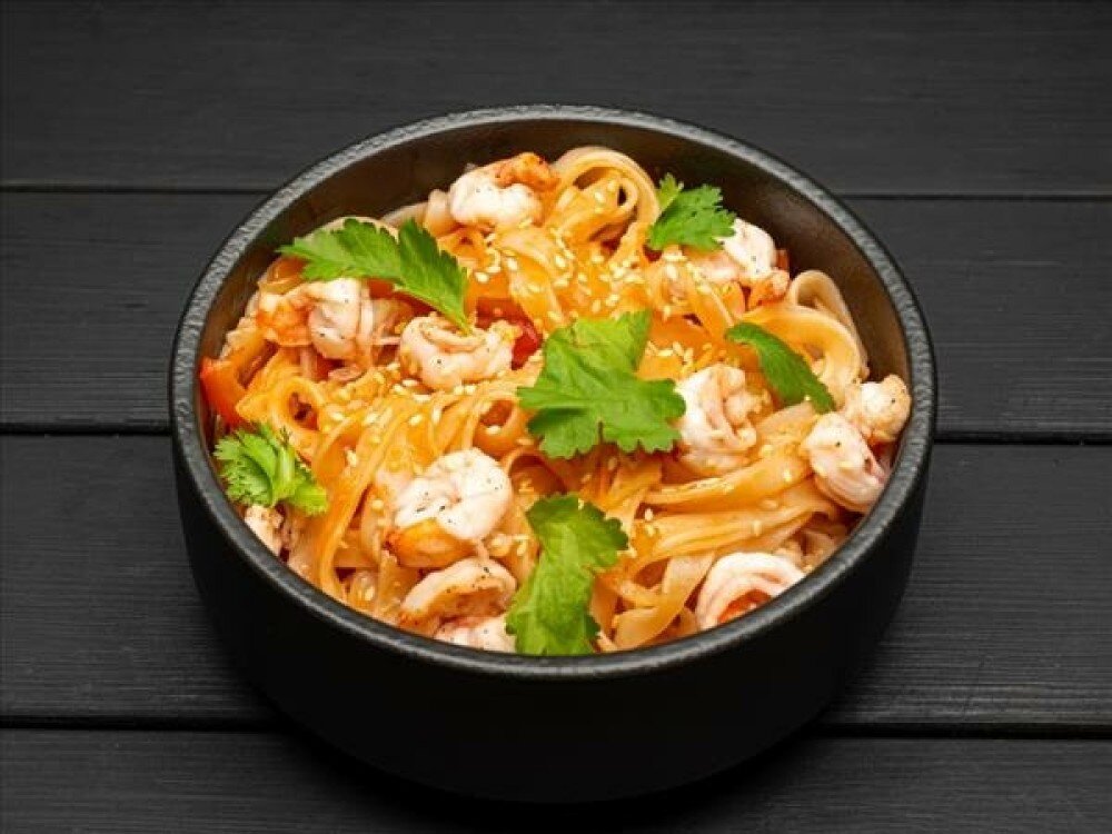 Рисовая лапша с креветками