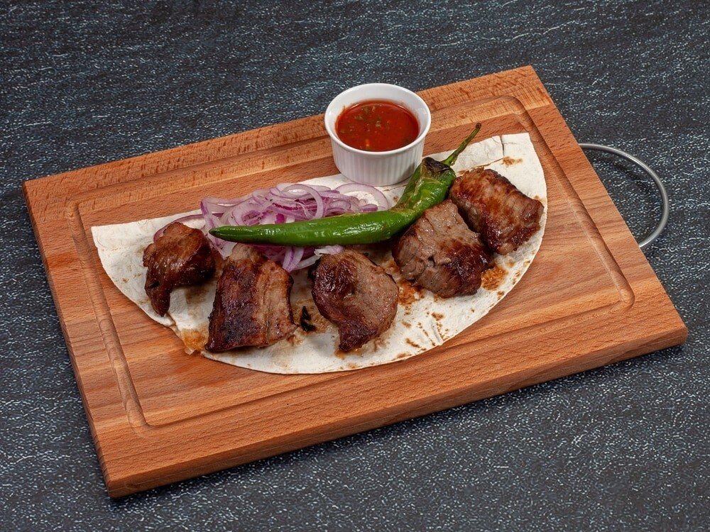 Шашлык из cвинoй шейки