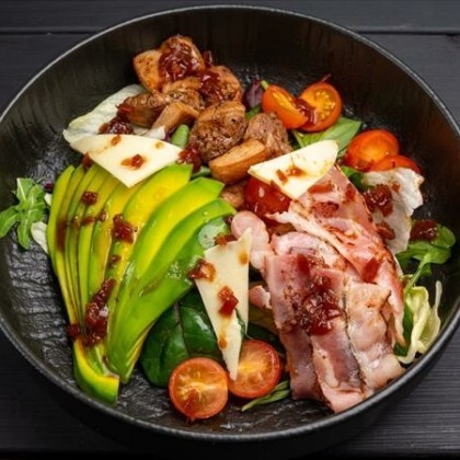 Салат боул с курицей