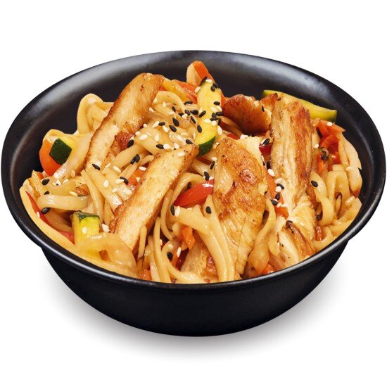 Удон с овощами и курицей