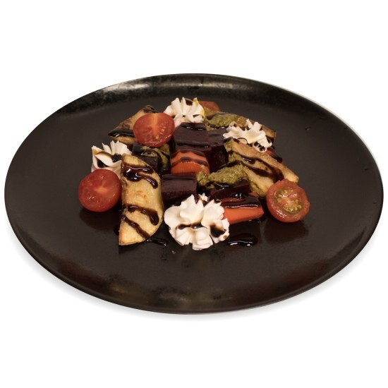 Салат из свеклы с овощами и сливочным сыром