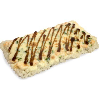 Суши пицца с лососем и креветкой