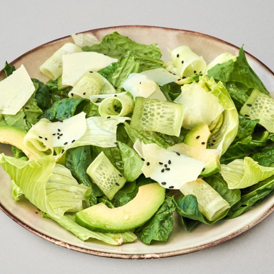 Большой зеленый салат