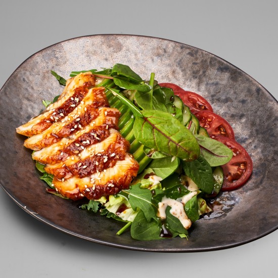 Салат с угрем