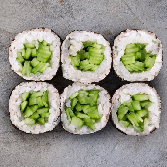 Ролл с огурцом