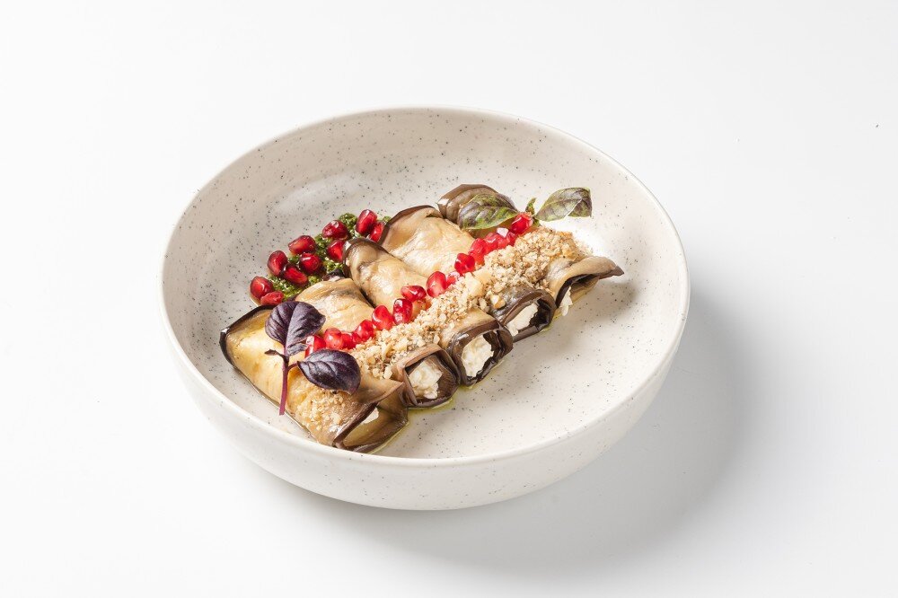 Рулетики из баклажан