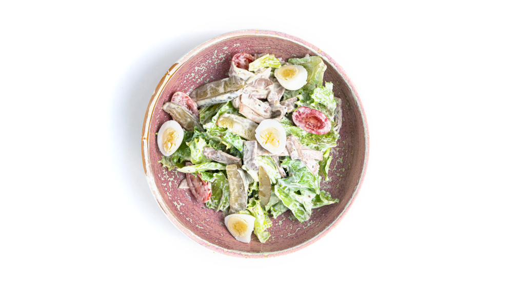 С языком и маринованными огурцами