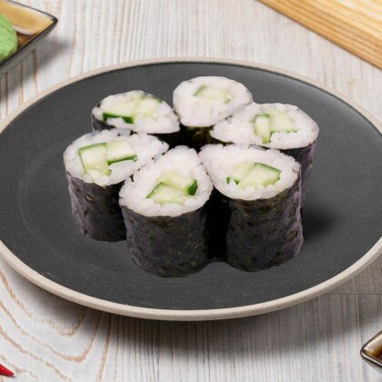 Маки с огурцом