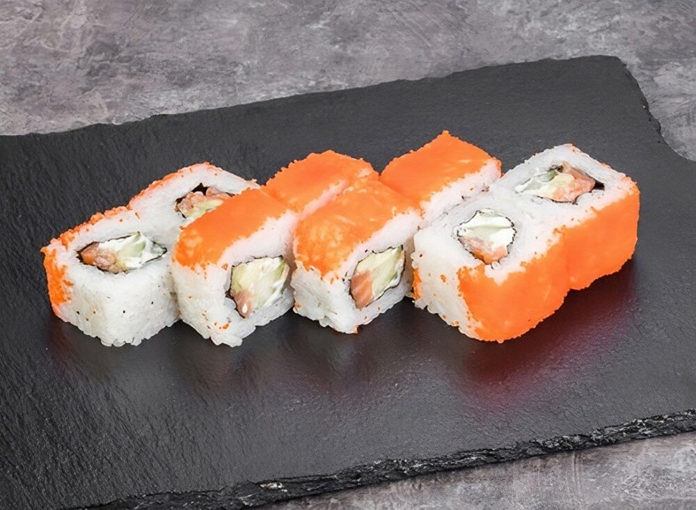 Ролл Калифорния с лососем