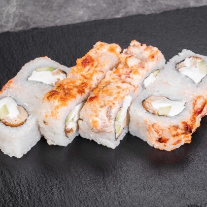 Запеченный ролл Токио