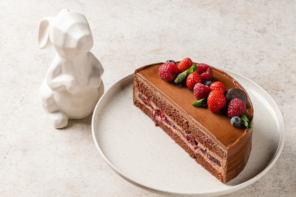 Торт Шоколадный с вишней