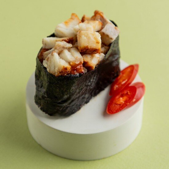 Гункан спайси угорь