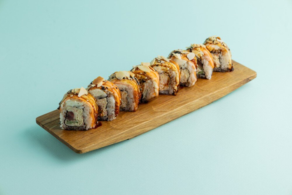 Ролл Королевский с угрем