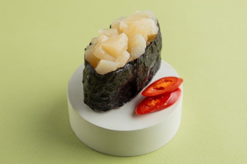 Гункан спайси гребешок