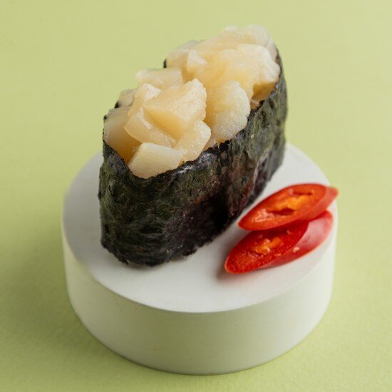 Гункан спайси гребешок