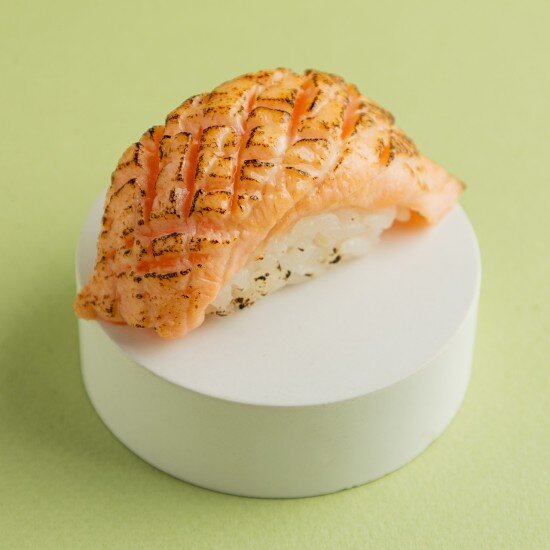 Суши Лосось Опаленный
