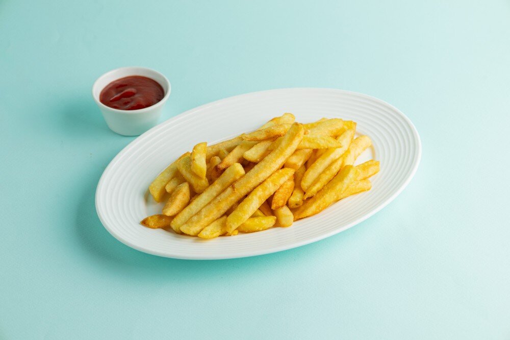 Картофель фри с кетчупом