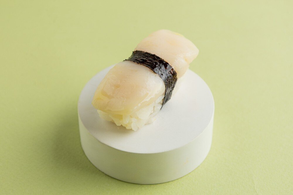 Суши Гребешок