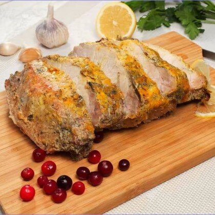 Свиная шея запечённая в медово-горчичином соусе