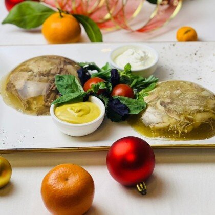 Заливное с томленой говядиной и говяжьим языком