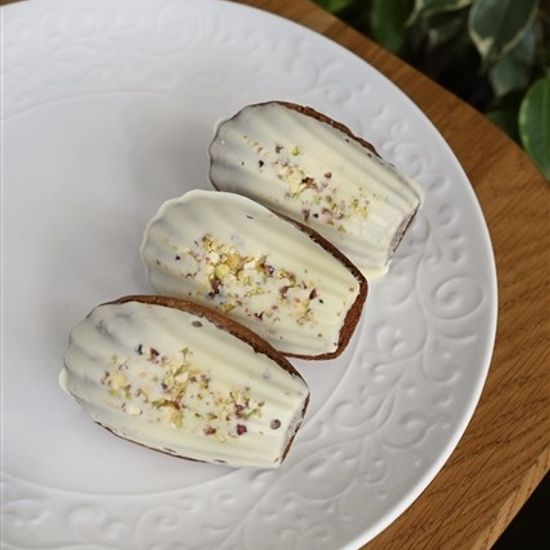 МАДЛЕН ФИСТАШКА