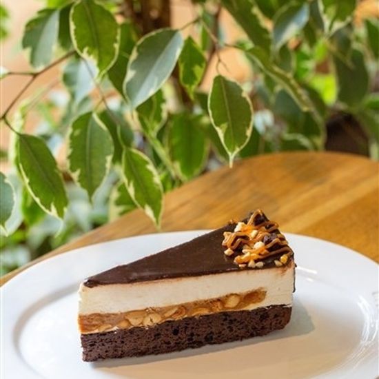 Торт "Сникерс"