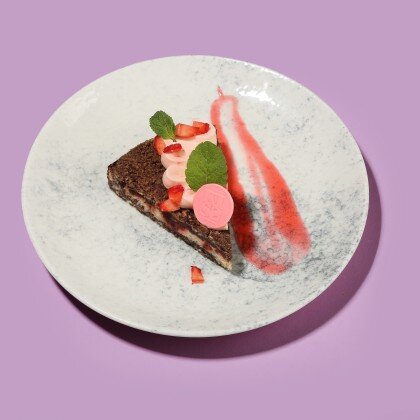 Пирог с клубникой