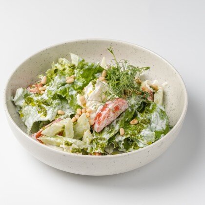 Свежие овощи и страчателла