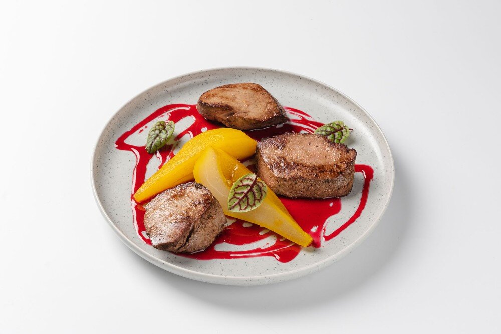 Печень гриль с малиновым соусом