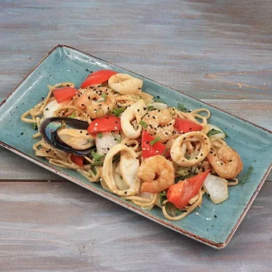 Удон с морепродуктами