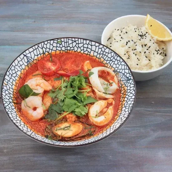 Том Ям с морепродуктами