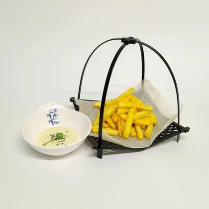 Фри с соусом