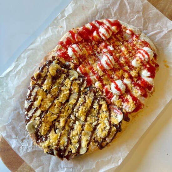 Сладкая пицца из половинок