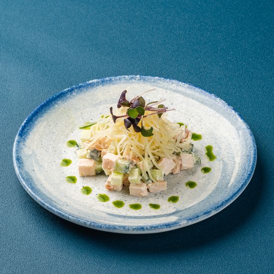 Куриное филе со свежим огурцом