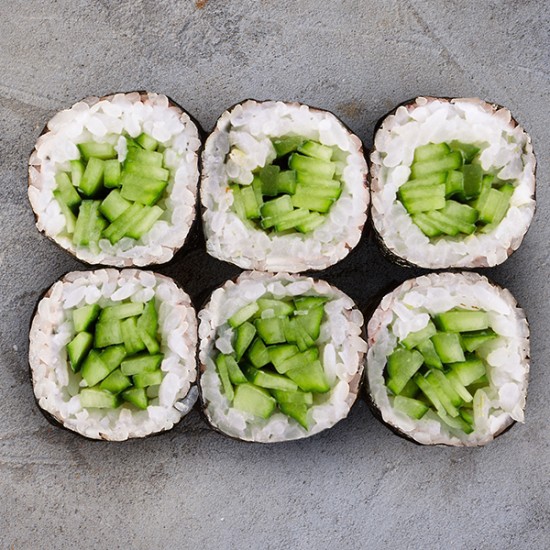 Ролл спайси с огурцом