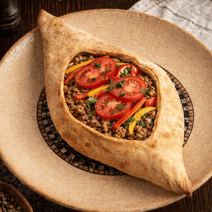 Хачапури по-аджарски с мясом