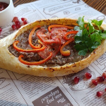 Хачапури по-аджарски с мясом